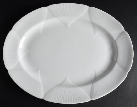 Morning Star (All White) 15" Oval Serving Platter