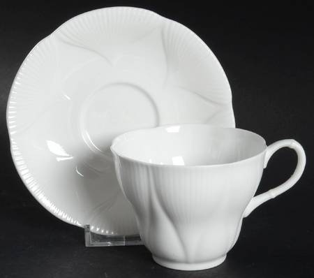 Morning Star (All White) Flat Cup & Saucer Set