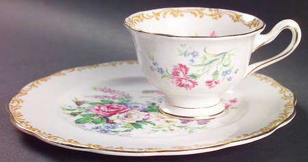 Nosegay Snack Plate & Cup Set
