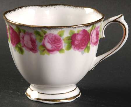 The Old Country Footed Cup