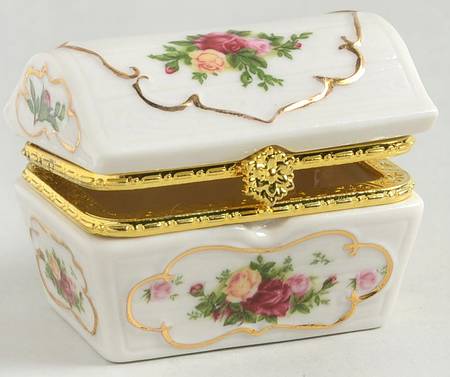 Old Country Roses Miniature Box with Hinged Lid