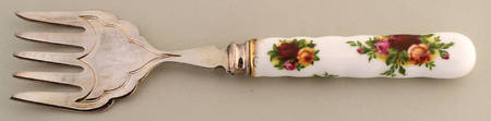Old Country Roses Hors d"Oeuvre Fork by Royal Albert