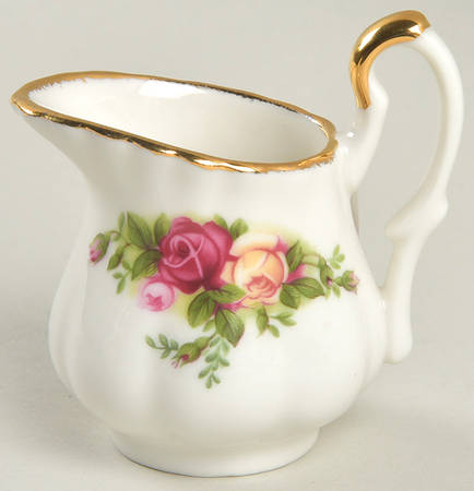 Old Country Roses Miniature Creamer