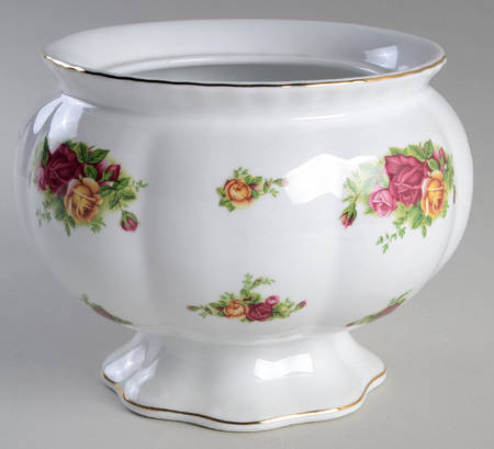 Old Country Roses Large Centerpiece, No Flower Frog