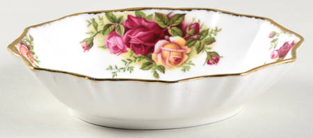 Old Country Roses 5" Oval Sweet Meat Dish