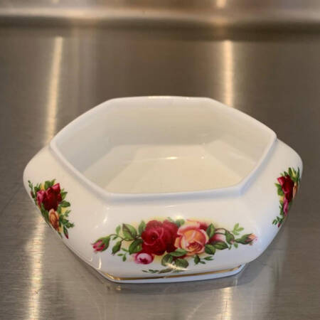 Old Country Roses Hexagonal Box No Lid