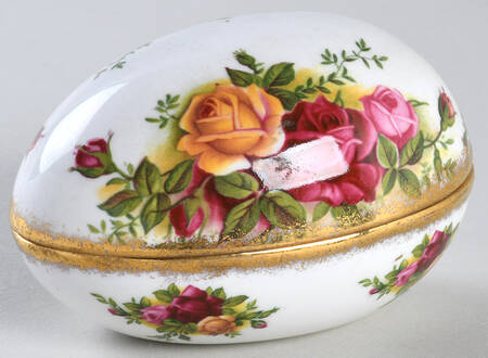 Old Country Roses 3" Egg Box & Lid by Royal Albert