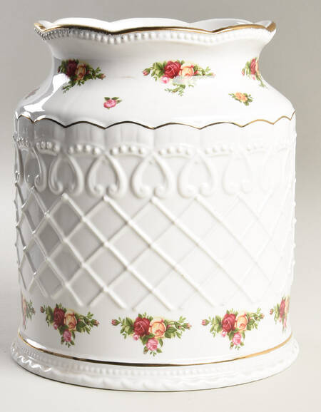 Old Country Roses Biscuit Barrel No Lid by Royal Albert