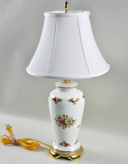 Old Country Roses 23" Electric Lamp & Shade by Royal Albert