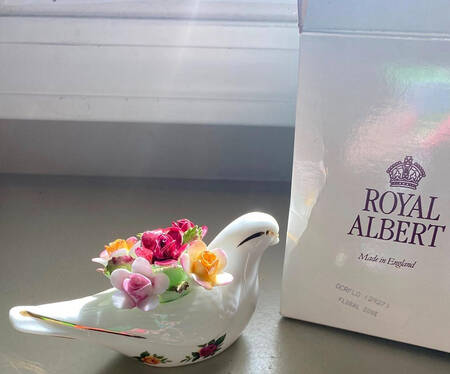 Old Country Roses Floral Giftware, Miniatures