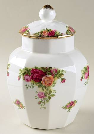 Old Country Roses Mayfair Jar & Lid by Royal Albert