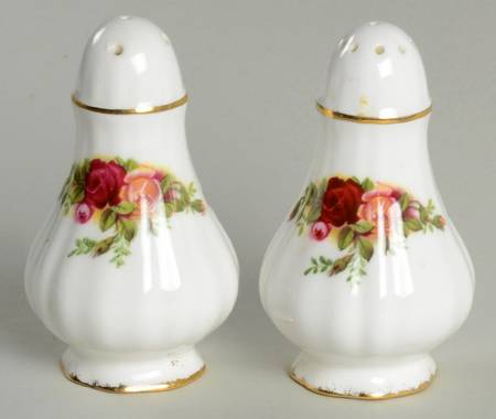 Old Country Roses Salt & Pepper Set