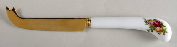 Old Country Roses Cheese Knife with Stainless Blade by Royal Albert