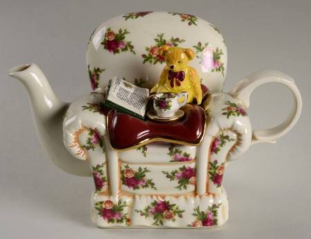 Old Country Roses Mini Figural Teapot & Lid by Royal Albert