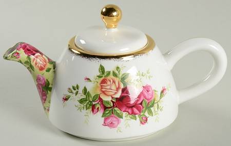 Old Country Roses Teapot for Individual Teapot & Lid with Cup