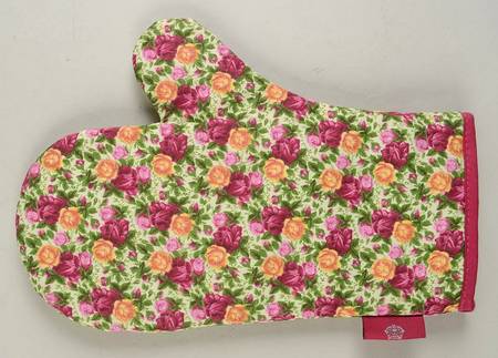 Old Country Roses Cloth Oven Mitt