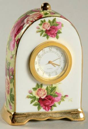 Old Country Roses Mini Mantel Clock