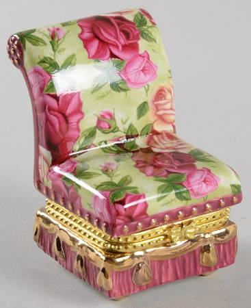 Old Country Roses Miniature Box with Hinged Lid