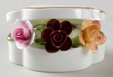 Old Country Roses Box with Flowers Figurine