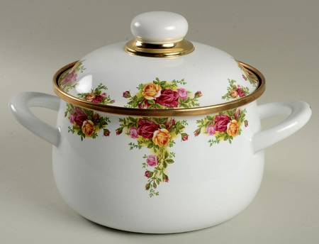 Old Country Roses 2 Quart Metal Covered Casserole