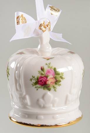 Old Country Roses Ornament