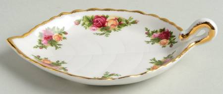 Old Country Roses 6" Leaf Dish