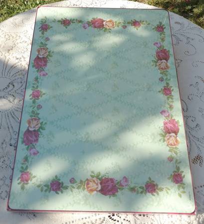 Old Country Roses 17" Counter Saver