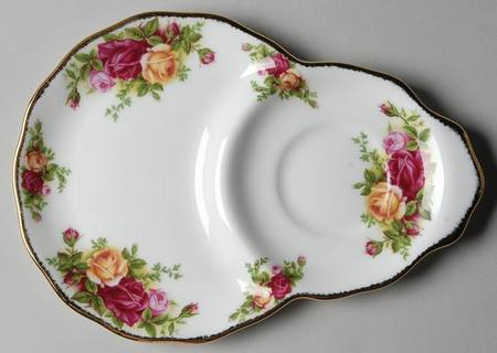 Old Country Roses Plate for Dessert Plate & Cup Set
