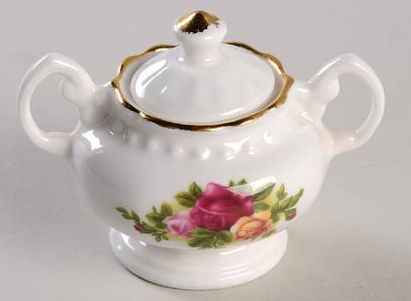 Old Country Roses Miniature Sugar Bowl & Lid
