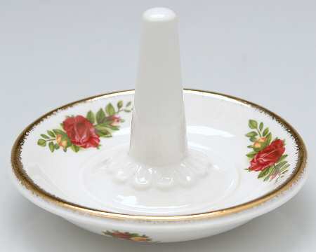 Old Country Roses Ring Holder