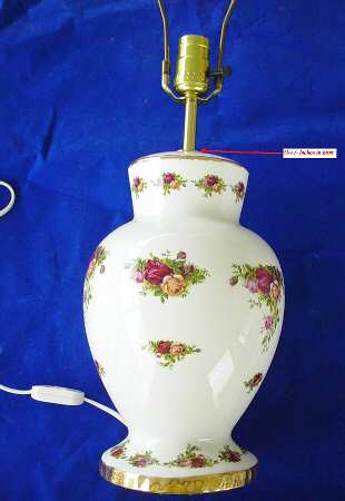 Old Country Roses 23" Electric Lamp No Shade