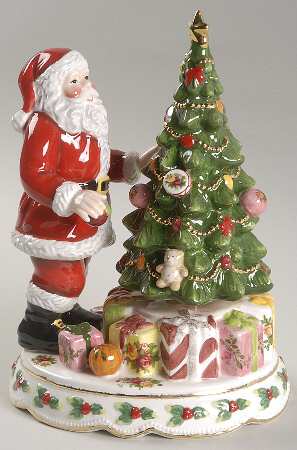 Old Country Roses Santa & Tree Musical Centerpiece