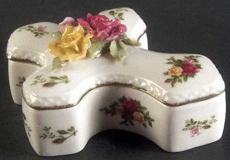 Old Country Roses Figural Box & Lid