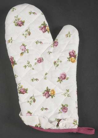 Old Country Roses Cloth Oven Mitt