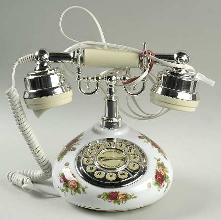 Old Country Roses European Plug Telephone