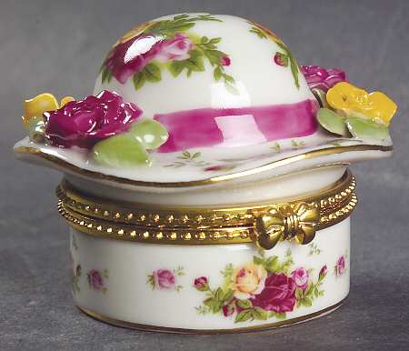 Old Country Roses Hinged Box-Hat