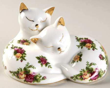 Old Country Roses Kittens Sleeping Paperweight