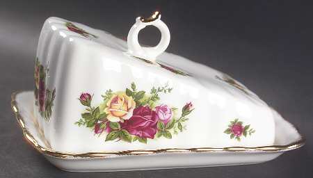 Old Country Roses Cheese Dish with Lid (Wedge) by Royal Albert