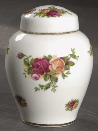 Old Country Roses Small Ginger Jar & Lid by Royal Albert