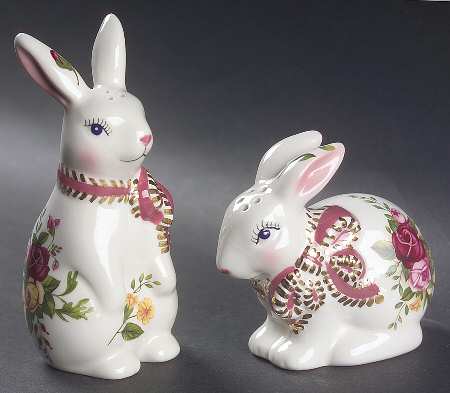 Old Country Roses Figural Salt & Pepper Set by Royal Albert