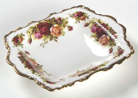 Old Country Roses Sweet Meat Dish