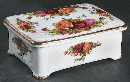 Old Country Roses Cigarette Box & Lid