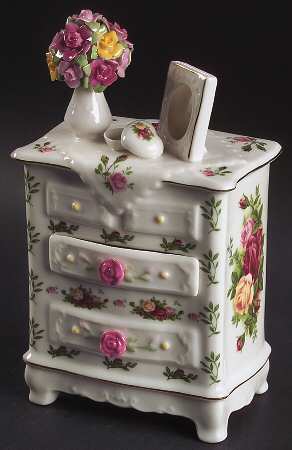 Old Country Roses Musical Dresser