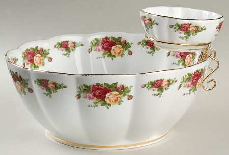Old Country Roses Chip & Dip W/Metal Stand (10" & 4" Bowls)