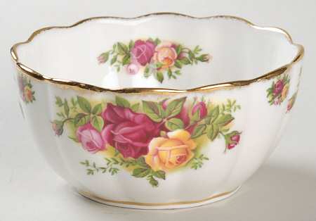 Old Country Roses Petal Bowl by Royal Albert