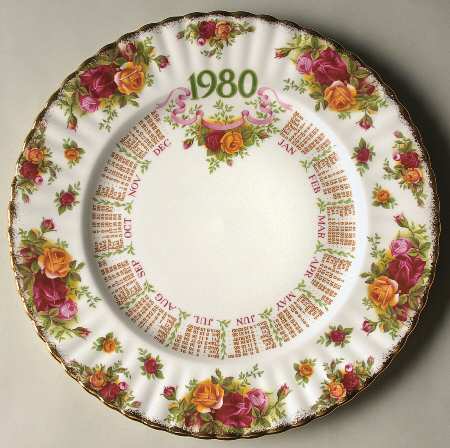 Old Country Roses "1980" Calendar Plate by Royal Albert