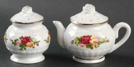 Old Country Roses Individual Salt & Pepper Set
