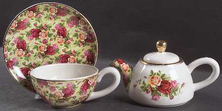 Old Country Roses Individual Teapot with Cup & Saucer by Royal Albert
