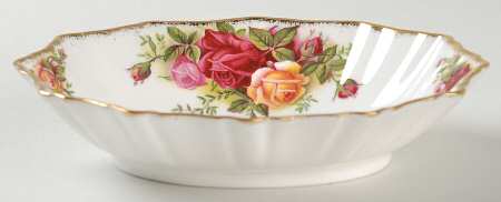 Old Country Roses 5" Oval Sweet Meat Dish by Royal Albert