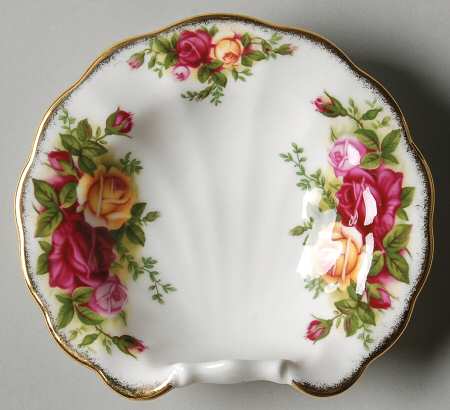 Old Country Roses 4" Shell Shaped Dish by Royal Albert